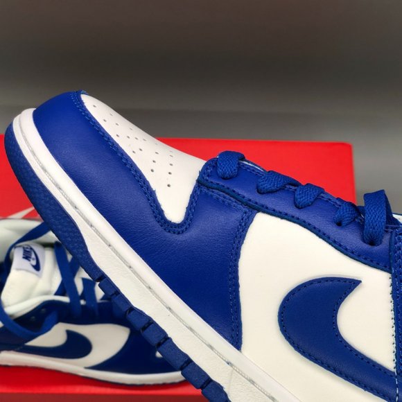 Nike Dunk Low SP x Kentucky Sneakers - Picture 6 of 6